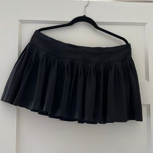 Lululemon pleated skirt